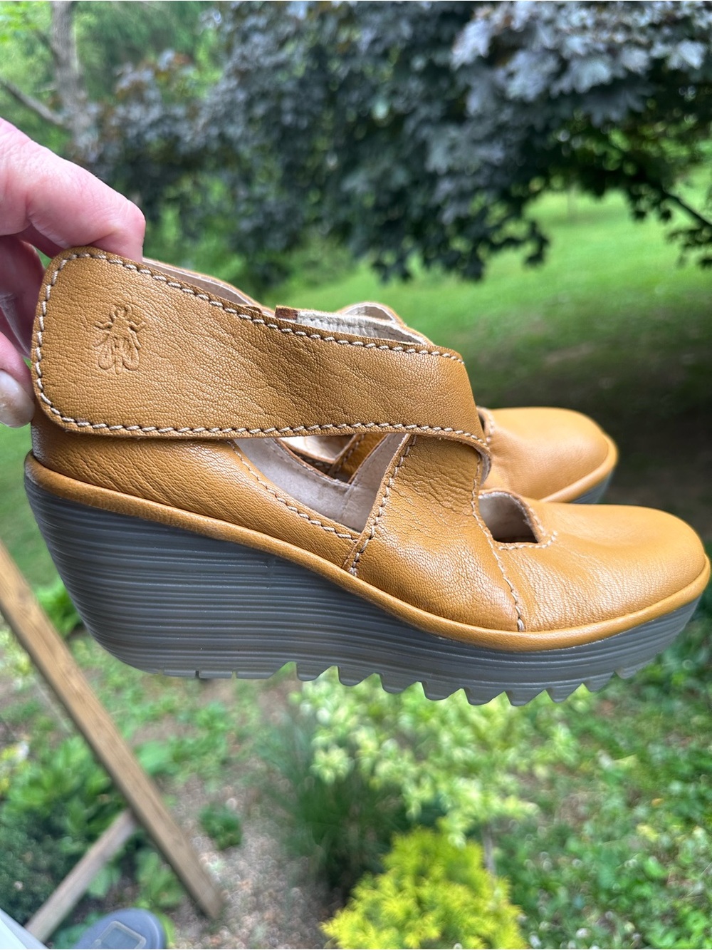 Fly London Women’s “Yogo” Mustard Leather Wedge Mary Jane EU 37 US 7